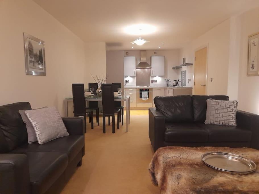 Centrally Situated 1 Bedroom Apartment! Birmingham Ngoại thất bức ảnh
